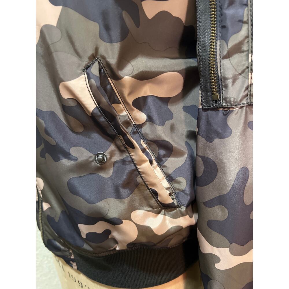 Women’s Gap Camo Bomber Jacket Size S - Picture 4 of 10